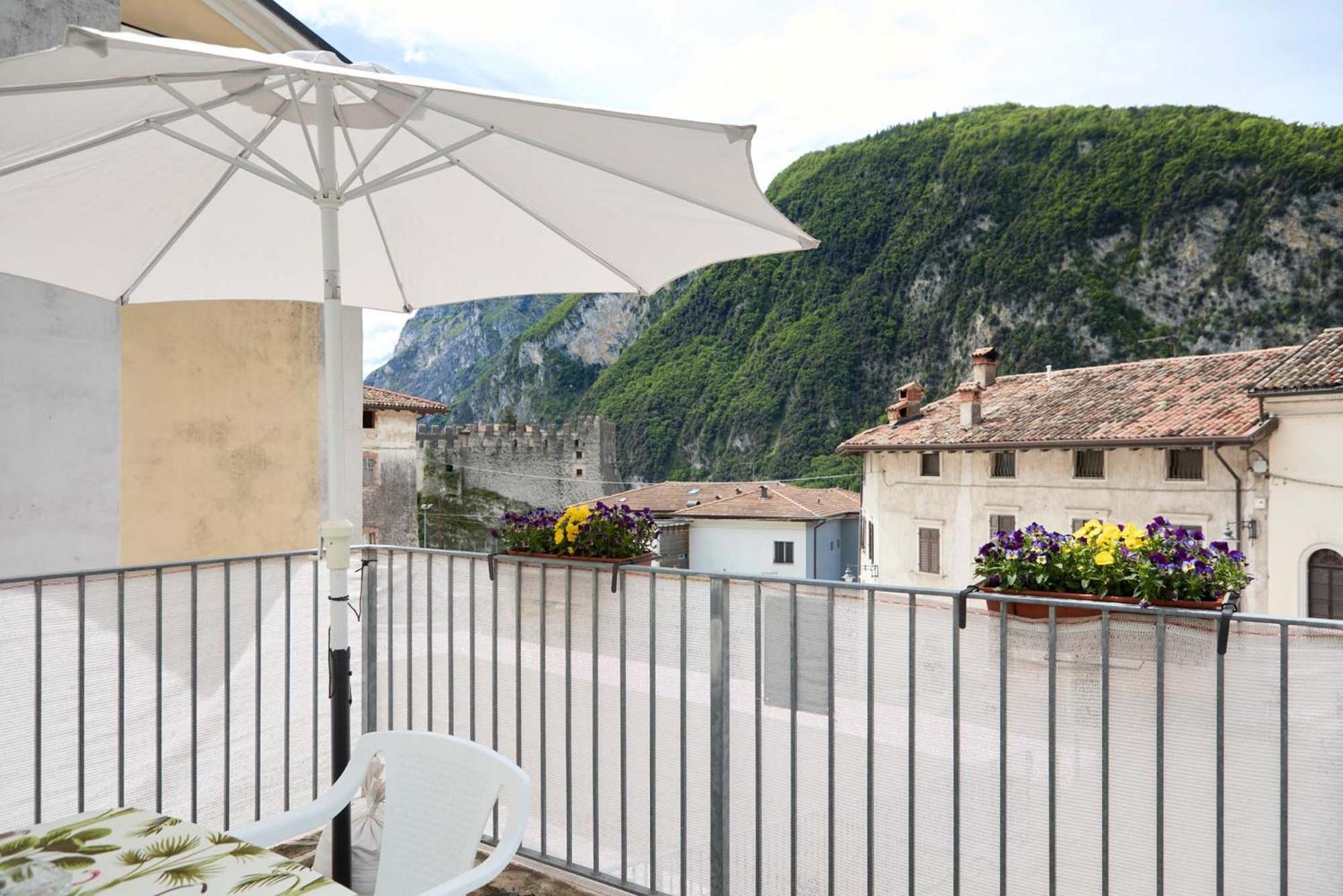 Appartamento Ania Vista Castello Tenno Exterior foto